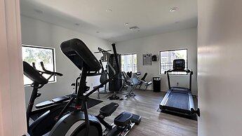 8761 ZD - 3 BD The Hub Paradise Cozy Place