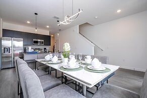 8761 ZD - 3 BD The Hub Paradise Cozy Place