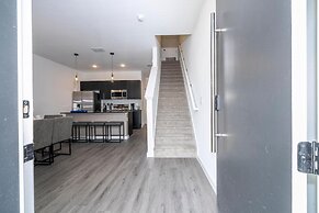 8761 ZD - 3 BD The Hub Paradise Cozy Place