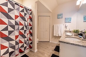 8984 SD - Serene Lucaya Retreat