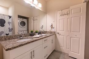 8984 SD - Serene Lucaya Retreat