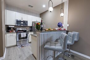 8984 SD - Serene Lucaya Retreat