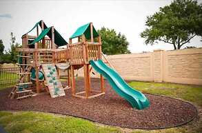 8984 SD - Serene Lucaya Retreat