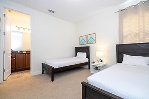 421 NP - Exquisite Retreat at Encore Resort