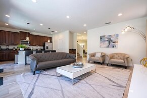 421 NP - Exquisite Retreat at Encore Resort