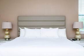 421 NP - Exquisite Retreat at Encore Resort