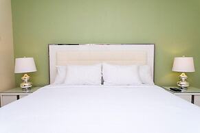 421 NP - Exquisite Retreat at Encore Resort