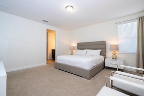 421 NP - Exquisite Retreat at Encore Resort