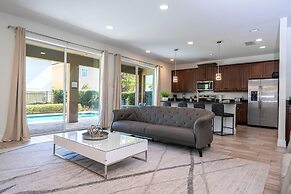 421 NP - Exquisite Retreat at Encore Resort