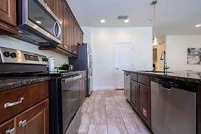 421 NP - Exquisite Retreat at Encore Resort