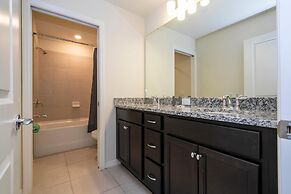 4462 KR - Spacious Resort Getaway