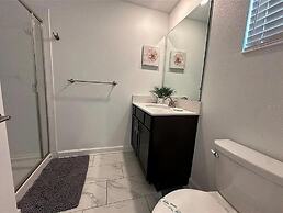 1010 SS - Modern Comfort Oasis