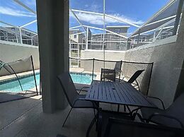 1010 SS - Modern Comfort Oasis