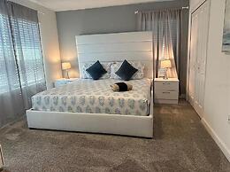 1010 SS - Modern Comfort Oasis