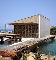 Casa Naila Beach front El Puertecito
