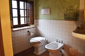 Appartamento Rustico In Fabbro