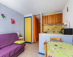 Cozy Stay Near the Beach