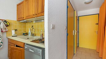Cozy Stay Near the Beach