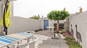 Cozy Seaside Escape - Agde