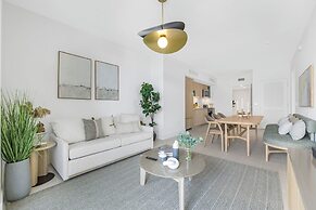 Experience Luxury & Bayfront Views