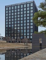 Citizen House