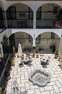 Katari Atojja Puno Hotel