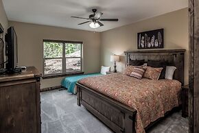 Grindstone Lake Lodge