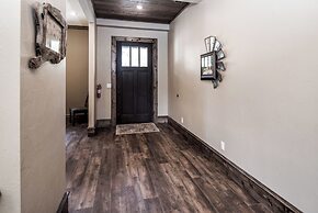 Grindstone Lake Lodge