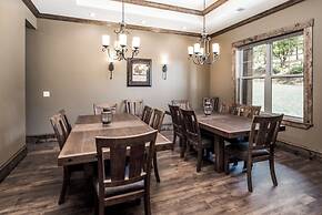 Grindstone Lake Lodge