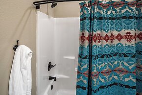 Grindstone Lake Lodge