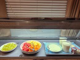 Tropical River Hotel