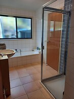 Fairhaven Beach House With Ocean Views and Tranquil Setting