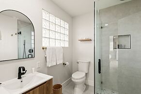 Casa Oliver Hotel & Resort - A Gay Men's Resort