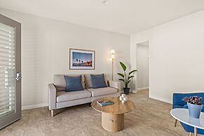 Casa Oliver Hotel & Resort - A Gay Men's Resort