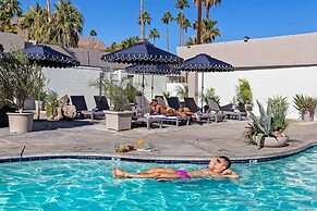 Casa Oliver Hotel & Resort - A Gay Men's Resort