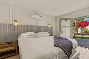 Casa Oliver Hotel & Resort - A Gay Men's Resort