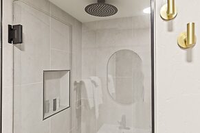 Casa Oliver Hotel & Resort - A Gay Men's Resort