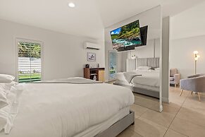 Casa Oliver Hotel & Resort - A Gay Men's Resort