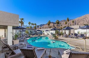 Casa Oliver Hotel & Resort - A Gay Men's Resort