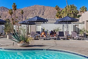 Casa Oliver Hotel & Resort - A Gay Men's Resort