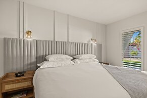 Casa Oliver Hotel & Resort - A Gay Men's Resort