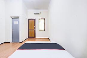 Hotel O Ump Near Rs Margono