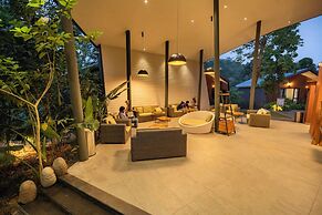 Vyna Hillock Resort and Spa