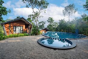 Vyna Hillock Resort and Spa