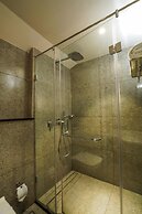 Vyna Hillock Resort and Spa