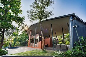 Vyna Hillock Resort and Spa