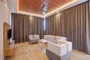 Hotel Tree Suites Next Airport Inn