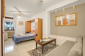 Robert House 50m From The Lake