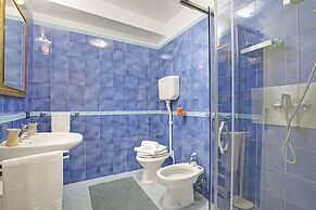 Robert House 50m From The Lake