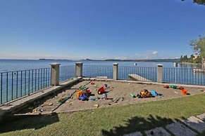 Robert House 50m From The Lake